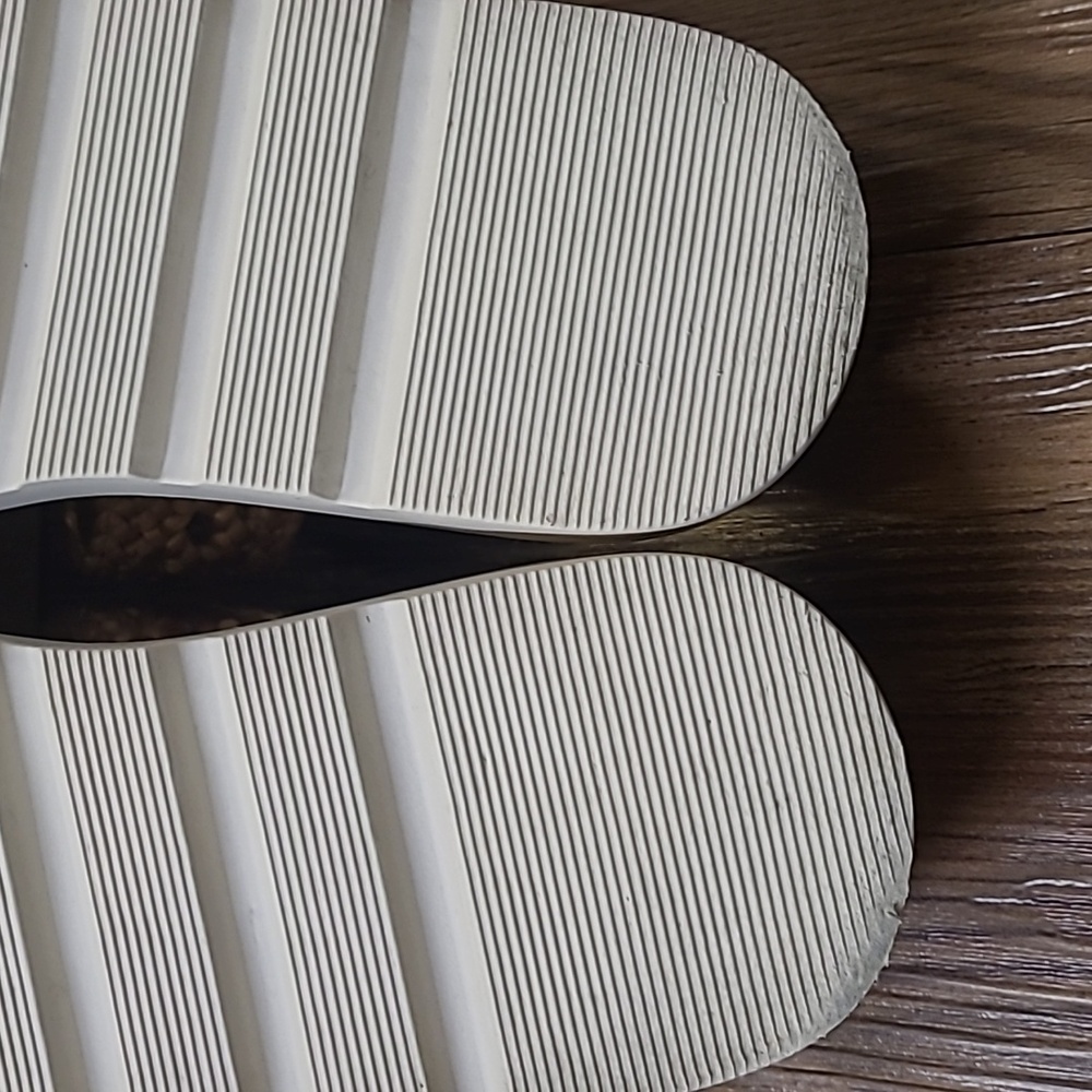 MADEN GIRL Women's Tan Woven Sandals with Gold Buckles used good‎ condition - Picture 7 of 13